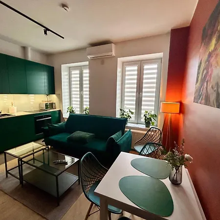 Targowa L7 Apartment *